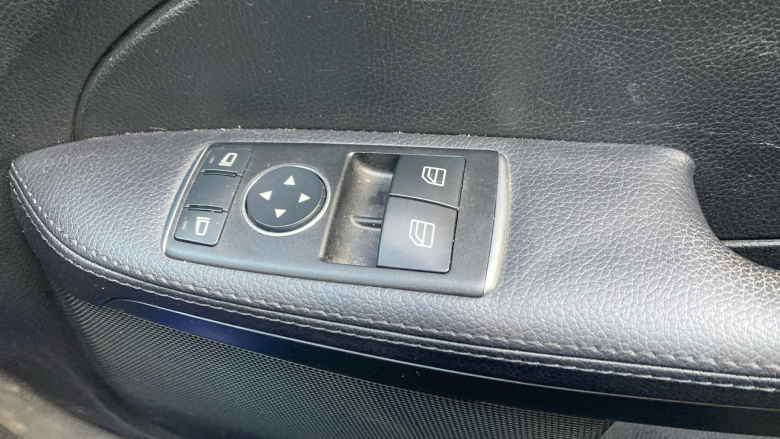 Mercedes-Benz SLC 180 AMG Line 2dr 9G-Tronic Petrol Roadster